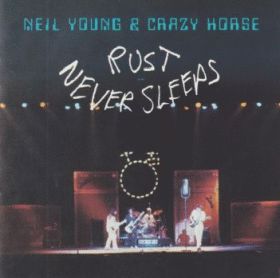 NEIL YOUNG WITH CRAZY HORSE / RUST NEVER SLEEPS の商品詳細へ